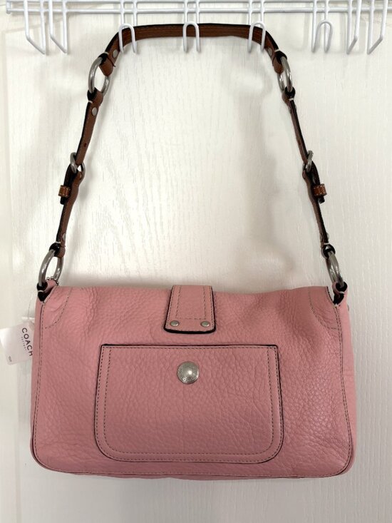 Coach Chelsea Field Bag Pebbled Leather Shoulder Handbag  Coach Chelsea Field Bag Pebbled Leather Shoulder Handbag 10893 Blush Pink NEW